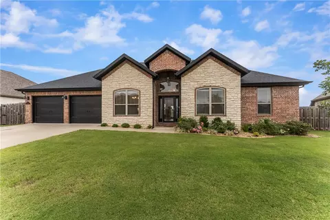 1770 Sunrise Cir, Centerton, AR 72719