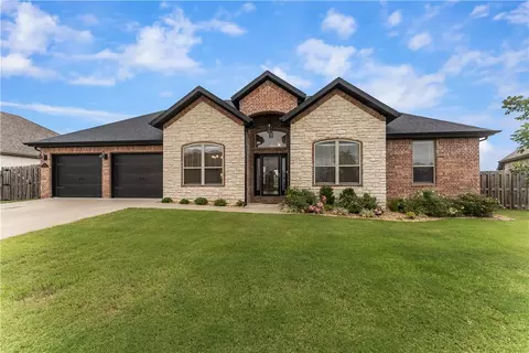 1770 Sunrise Cir, Centerton, AR 72719
