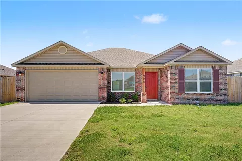 908 W Aiden Dr, Siloam Springs, AR 72761