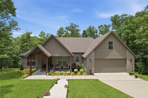 4 Aston Cir, Bella Vista, AR 72714