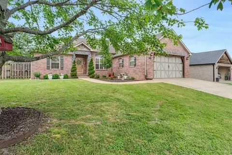 Exterior - 771 Sienna Dr, Centerton, AR 72719 photo 3 of 8