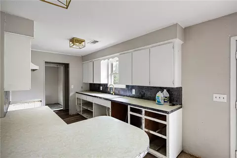 Kitchen - 70 Scott Dr, Perry, AR 72125 photo 2 of 3