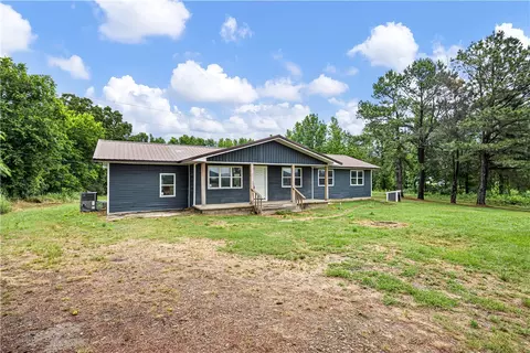 Exterior - 70 Scott Dr, Perry, AR 72125 photo 3 of 5