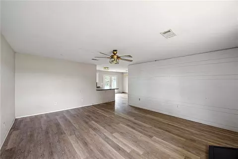 Living - 70 Scott Dr, Perry, AR 72125 photo 2 of 3