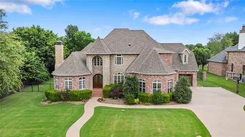 17 Nottingham Ln, Rogers, AR 72758
