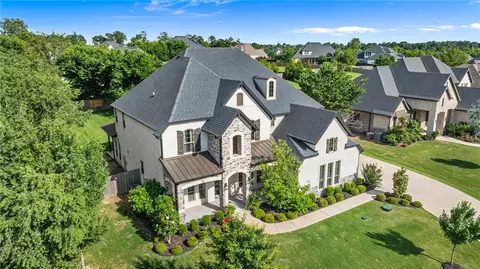 406 Torrance Dr, Cave Springs, AR 72718