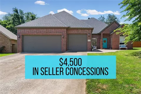 1351 Lexington Cir, Springdale, AR 72762