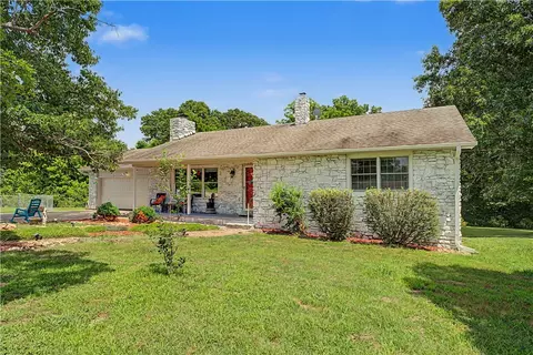 16698 Harmon Rd, Fayetteville, AR 72704