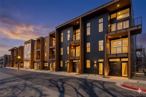 905 SE 4th St #309, Bentonville, AR 72712