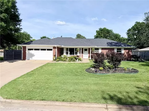 715 Maria St, Springdale, AR 72762