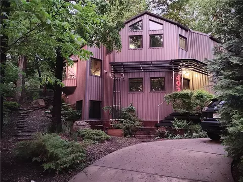 492 Vinson Ave, Fayetteville, AR 72701