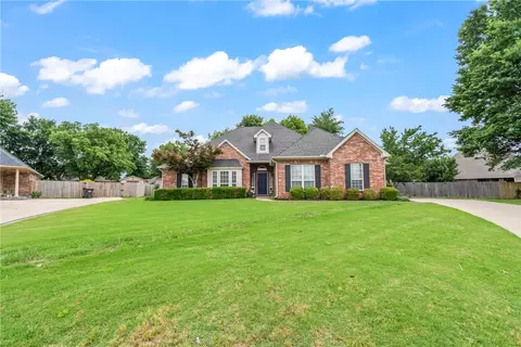 4294 Kingsbury Cv, Springdale, AR 72762