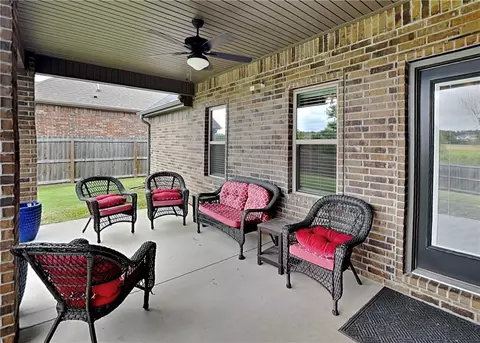 Exterior - 1101 Flat Rock St, Bentonville, AR 72713 photo 5 of 7