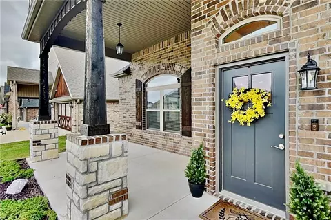 Exterior - 1101 Flat Rock St, Bentonville, AR 72713 photo 4 of 7
