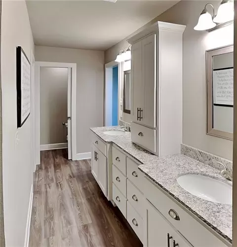 Bath - 1101 Flat Rock St, Bentonville, AR 72713 photo 1 of 5