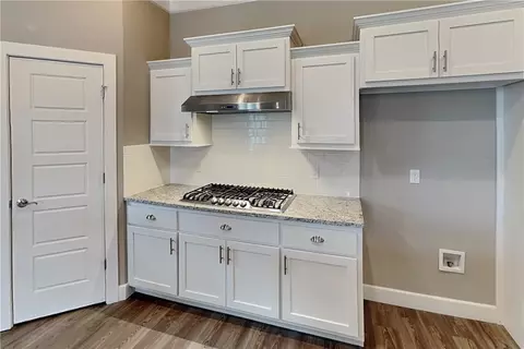 Kitchen - 1101 Flat Rock St, Bentonville, AR 72713 photo 4 of 5