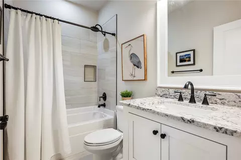 Bath - 6307 S 49th St, Rogers, AR 72758 photo 1 of 5