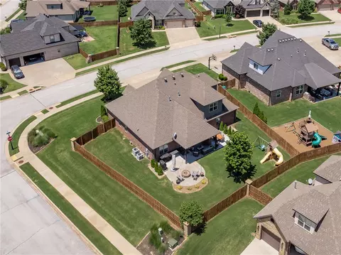 View/Area - 6307 S 49th St, Rogers, AR 72758 photo 3 of 6