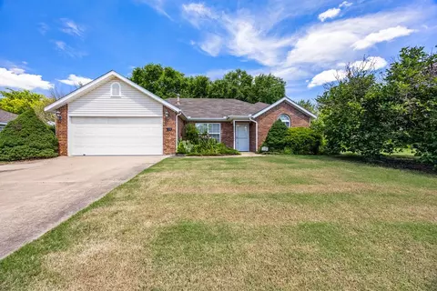 1286 Hackberry Pl, Elkins, AR 72727