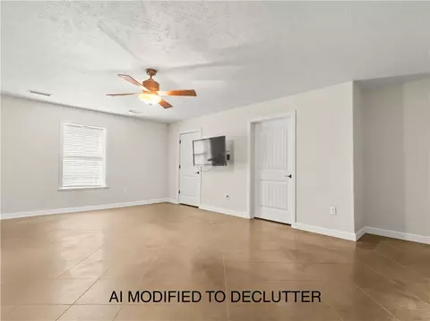 Living - 10310 Sutton Pl, Harrison, AR 72601 photo 4 of 6