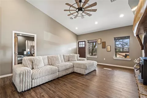 Living - 472899 640 Rd, Watts, OK 74964 photo 2 of 2