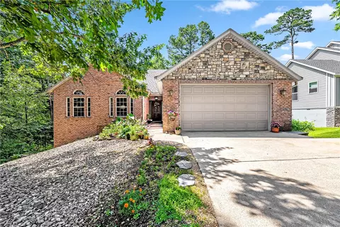 20 Hambleton Dr, Bella Vista, AR 72714