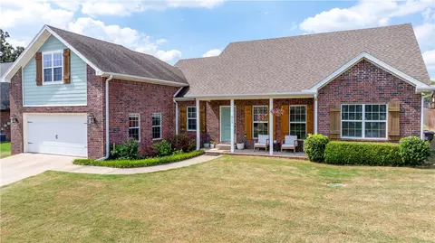 515 Oak Run Ln, Cave Springs, AR 72718