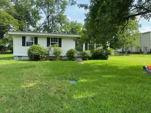 506 W K St, Russellville, AR 72801