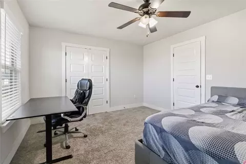 Bedroom - 811 Ann Pl, Centerton, AR 72719 photo 4 of 4