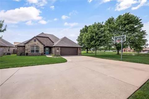 4002 SW Flatrock Cv, Bentonville, AR 72713