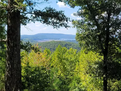 200 Blue Moon Rd, Eureka Springs, AR 72632