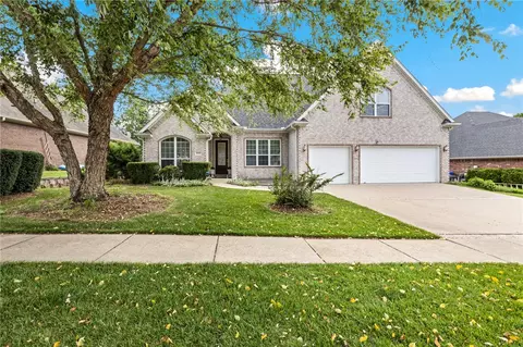 2005 Cherry Hills Dr, Fayetteville, AR 72701