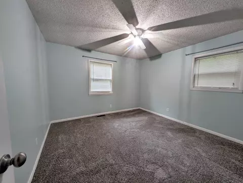 Bedroom - 205 Peach St, Harrison, AR 72601 photo 3 of 3