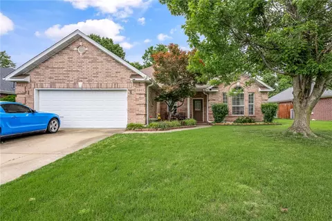 3803 SE 5th St, Bentonville, AR 72712