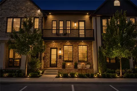 220 SE B St, Bentonville, AR 72712