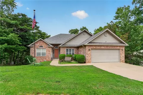 1 Webb Ln, Bella Vista, AR 72714
