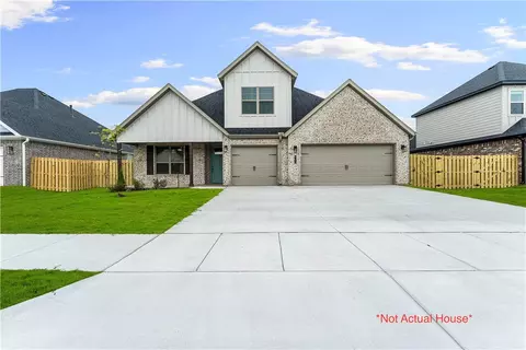 814 Dolcetto St, Springdale, AR 72762