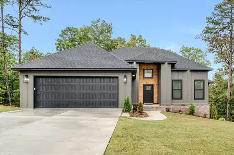 11 Ellesmere Ln, Bella Vista, AR 72714