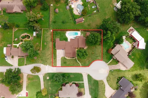 4603 W Centre Ct, Rogers, AR 72758