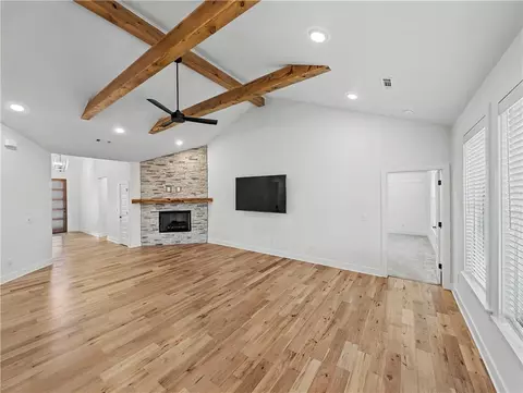 Living - 1111 Red Maple St, Centerton, AR 72719 photo 3 of 6