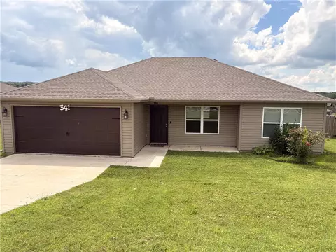 341 Cooper St, Huntsville, AR 72740