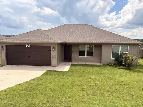 341 Cooper St, Huntsville, AR 72740