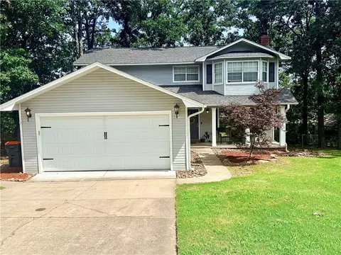 4 Water Oak Ln, Russellville, AR 72802