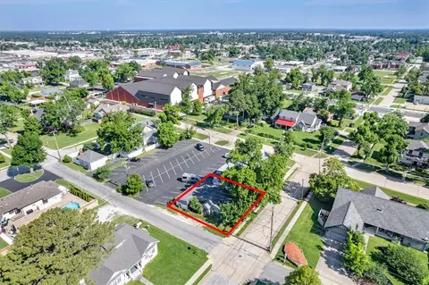 408 S 4th St, Rogers, AR 72756 photo 2