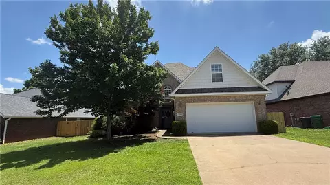 5706 Stoney Creek Dr, Rogers, AR 72758