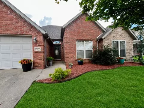 321 Essex Way, Centerton, AR 72719