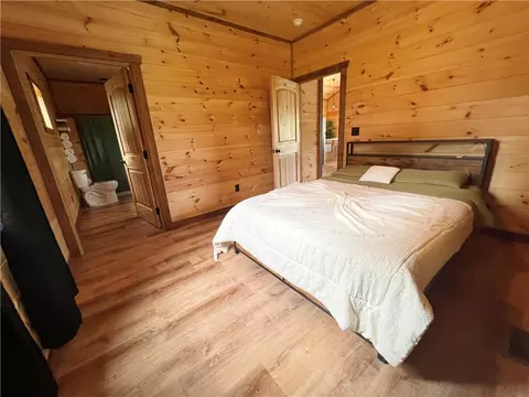 Bedroom - 6893 Hwy 74e, Jasper, AR 72641 photo 4 of 6