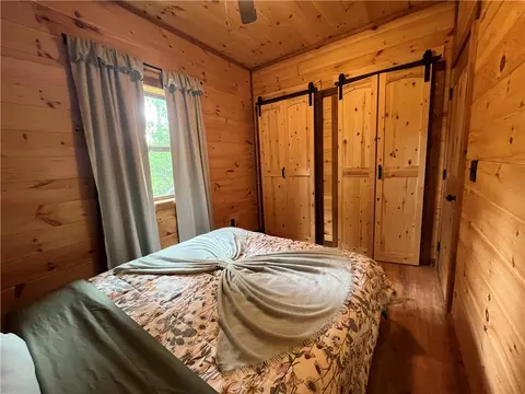 Bedroom - 6893 Hwy 74e, Jasper, AR 72641 photo 2 of 6