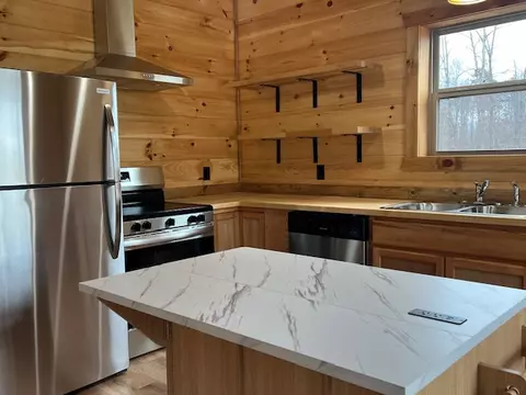 Kitchen - 6893 Hwy 74e, Jasper, AR 72641 photo 8 of 8