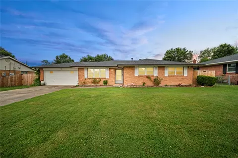 501 Janet St, Springdale, AR 72762